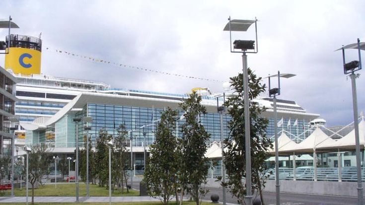 Aeroporto di Genova: collegamenti pronti nel 2025. Sei mesi in più per Savona. Idea di rilancio dell’hotel di Sestri come hub turistico
