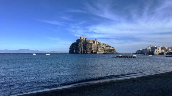 Ischia, è febbre da G7: sul tavolo migrazioni e terrorismo, scatta l’intelligence anti-proteste