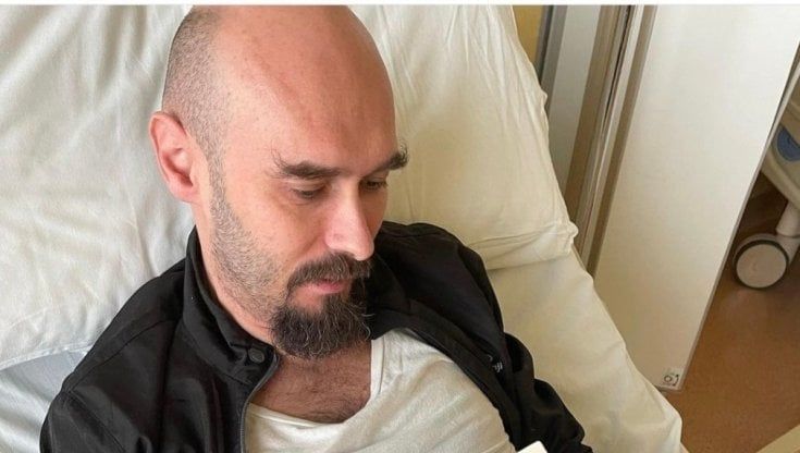 Covid, Nicolai Lilin: "Sto meglio e passo il tempo in ospedale a scrivere il romanzo sulle avventure vissute da ragazzo con papà"