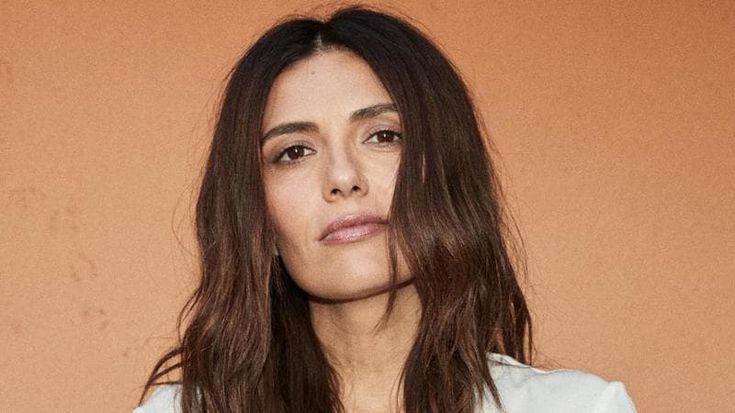 Serena Rossi: “Cerco le sfide, sul lavoro incasso ma nel privato sono permalosa”