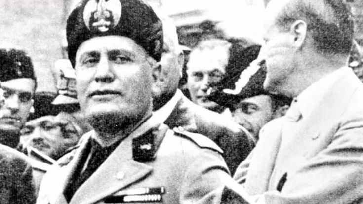 Benito Mussolini resta cittadino onorario di Trento, la destra fa quadrato. Il sindaco: una vergogna