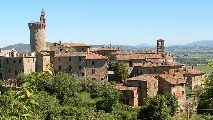 Piegaro e le sue dodici "sorelle". Un paradiso di pace tra vetro soffiato e sapienza artigiana