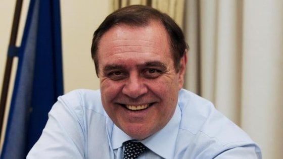Mastella: "Sullo stadio il sindaco deve rispettare regole e norme"