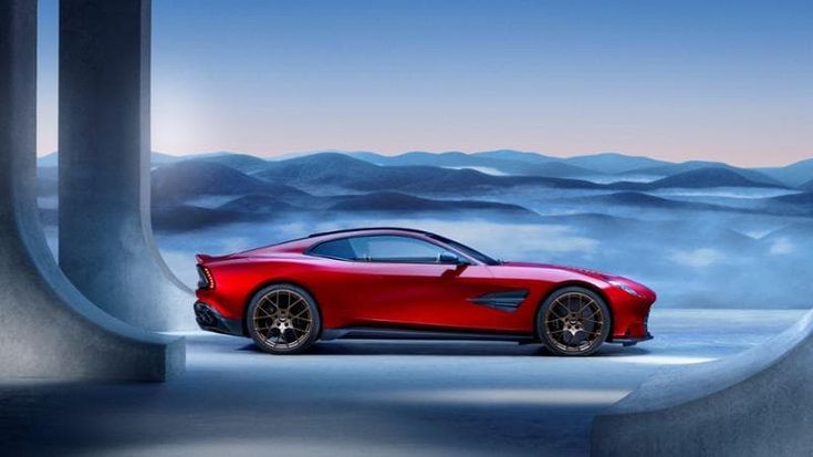Vanquish atto terzo: la supercar inglese rinasce con un nuovo V12 biturbo da 835 Cv e 345 km/h
