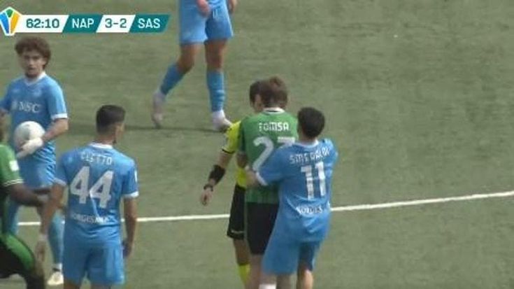 Tomsa, lunga squalifica al giocatore del Sassuolo Primavera che aveva strattonato l’arbitro