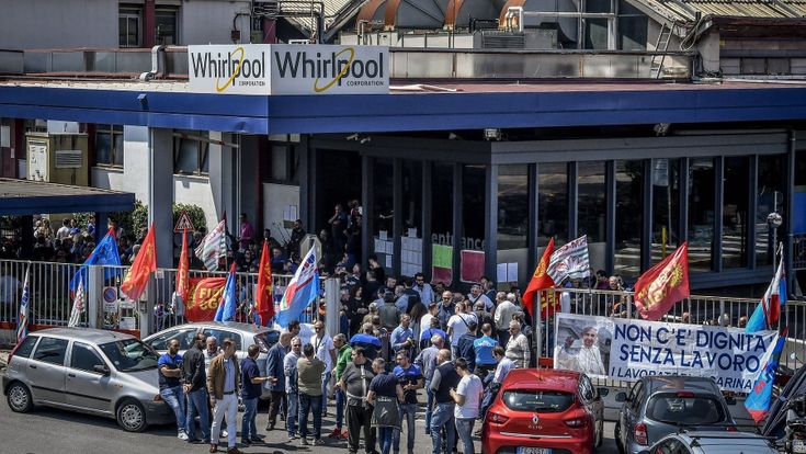 Whirlpool, uno spiraglio dal Nord spunta l’interesse di Carlo Bonomi