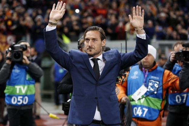 Francesco Totti nella 'Hall of Fame' della Roma, festa all'Olimpico
