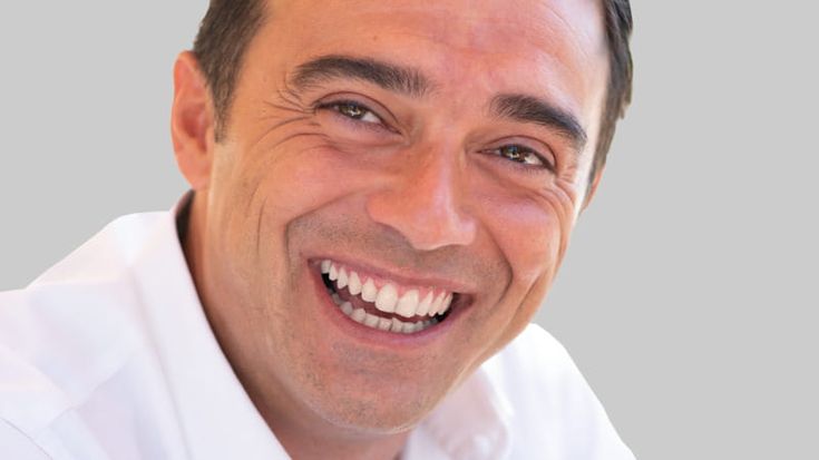 “Io, consigliere con il cancro, commosso per il sì bipartisan in Puglia per le parrucche ai malati”