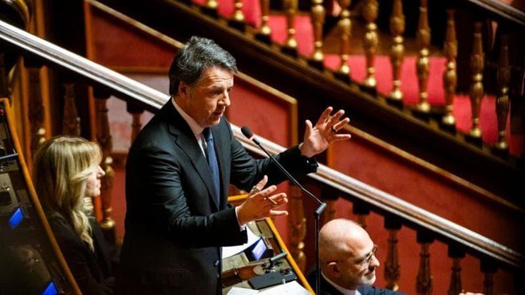 Renzi: “Una caporetto per l’Unione. Giorgia pensa alle sue copertine e intanto qui saltano le imprese”
