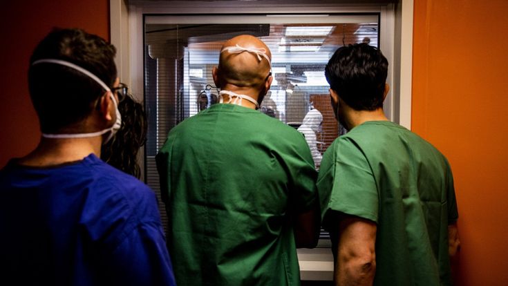 Coronavirus Roma, al Pertini reparti svuotati e foresteria per i medici aspettando il picco