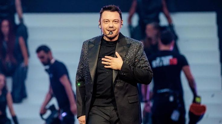 Tiziano Ferro stasera al Maradona: “Racconto 25 anni di musica, sarà un concerto irripetibile”
