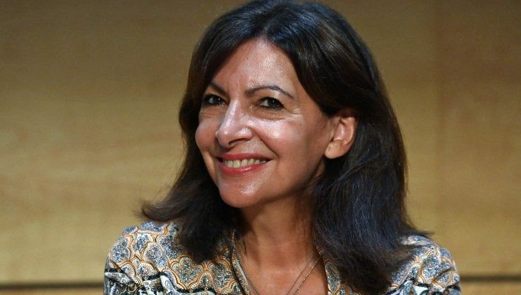Donne e politica: Anne Hidalgo, la sindaca di Parigi che si prepara a sfidare Macron