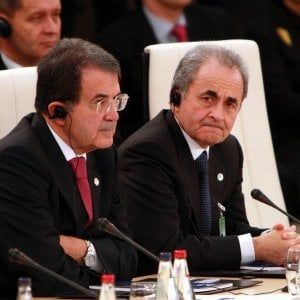 Arturo Parisi: "Il partito è vivo, quelli che restano non pesano meno di chi se ne va"