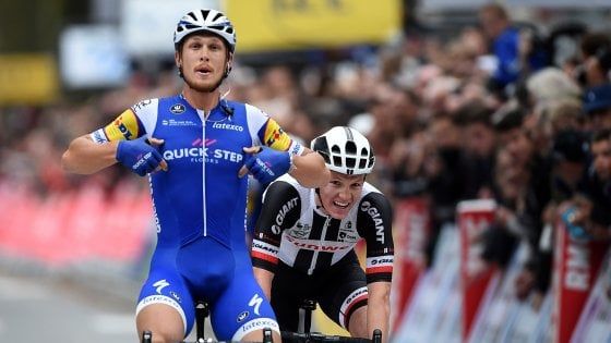 Ciclismo, l'Italia chiude in bellezza: Trentin vince la Parigi-Tours