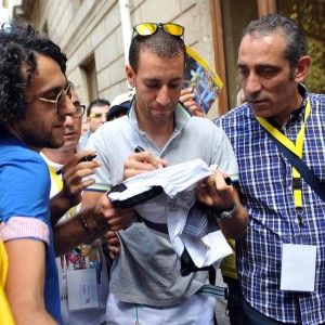 Nibali si prende l'abbraccio della sua citt&agrave;: "Il mio sogno? Una tappa del giro a Messina"