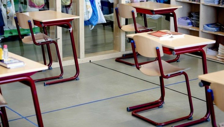 Santeramo chiude due scuole: 77 bambini finiscono in quarantena