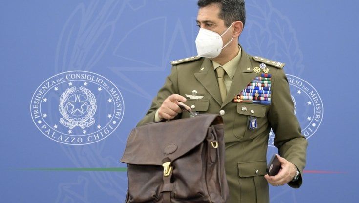 L’appello di Figliuolo “Scuola, vaccinare i 200 mila mancanti”