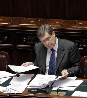 Lavoro, Giovannini a Renzi: "Contratto unico non pu&ograve; essere unica strada"
