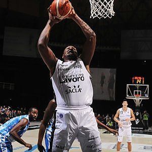 Incredibile Virtus, Sassari ko all'overtime