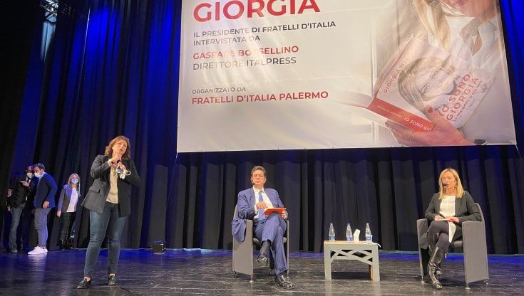 Meloni a Palermo: "Musumeci ricandidato? Non faccio fughe in avanti"