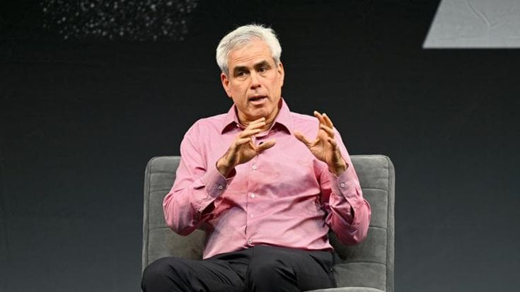 Jonathan Haidt: “Cari ragazzi siate tutti ribelli senza smartphone”