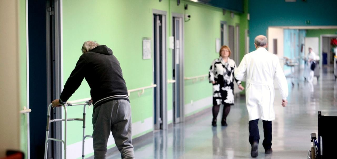 piu anziani non autosufficienti meno