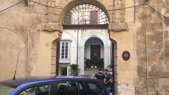 Palermo, artista inglese trovato in una pozza di sangue