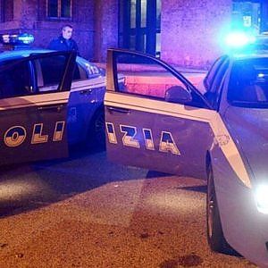 Paura a Chiaia nelle strade della Movida, maxirissa tra i "baretti"
