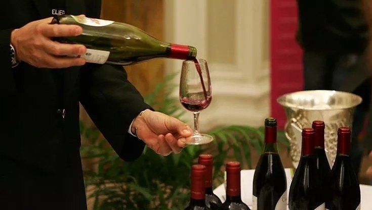 I ristoranti americani rinunciano al sommelier: ecco perché 