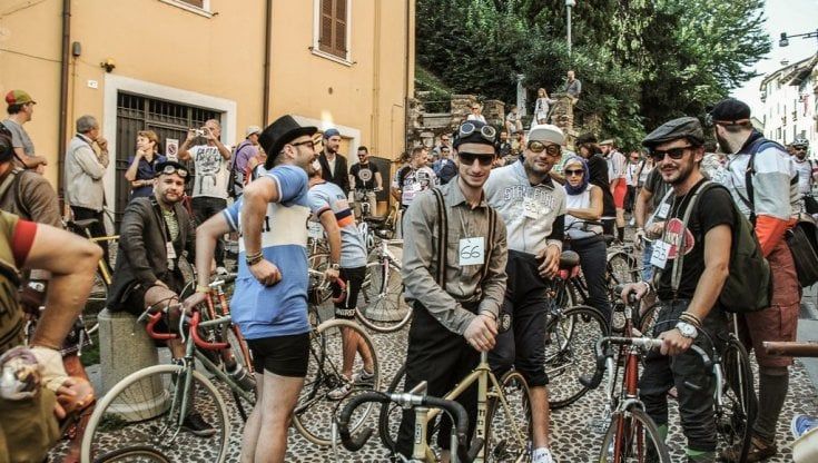 Ciclismo, tra Fantozzi e signorine Silvani: ritorna la Coppa Cobram