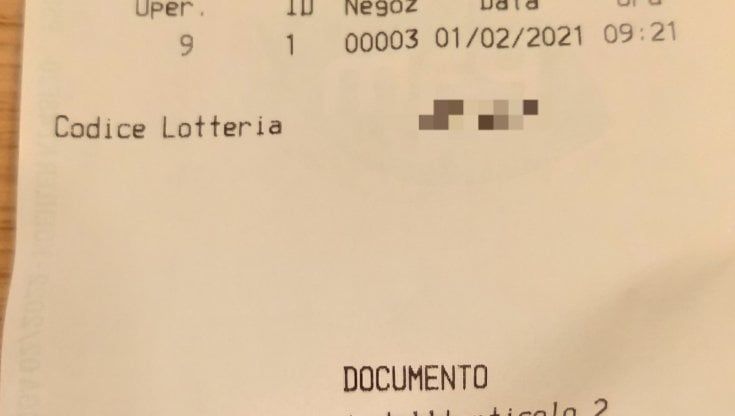 Lotteria degli scontrini, 3 milioni di codici scaricati. Ma il via tra i negozianti di quartiere è a macchia di leopardo
