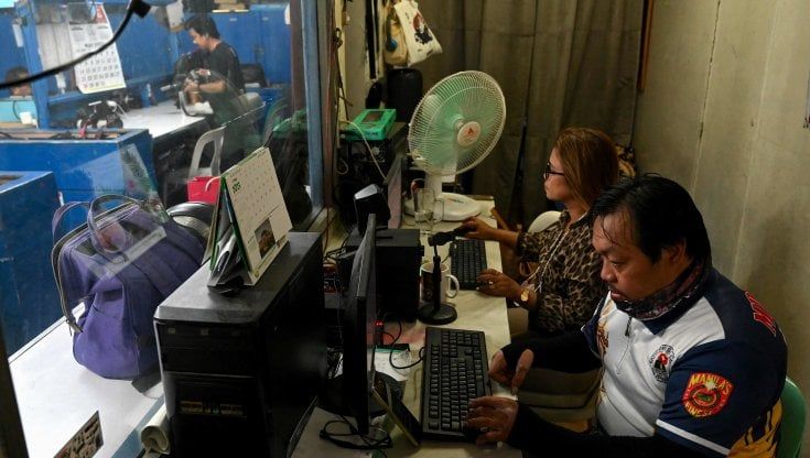 Il rapporto di Reporter senza frontiere: la disinformazione minaccia la libertà di stampa nel mondo. "Attenzione all'Intelligenza artificiale". L'Italia migliora