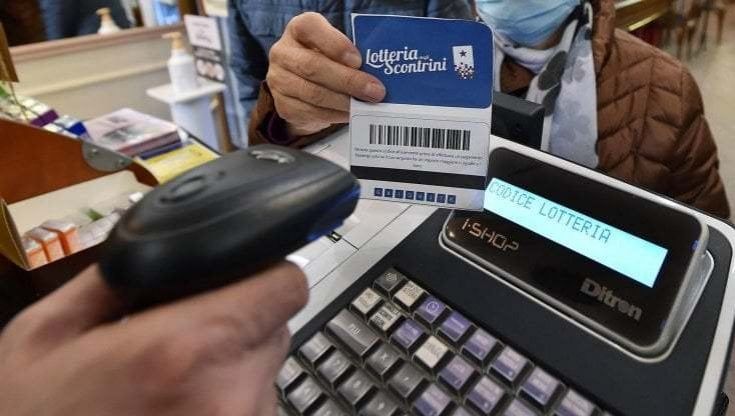 Lotteria degli scontrini, premio (quasi) impossibile. Una probabilità su 53 milioni di essere tra i vincitori