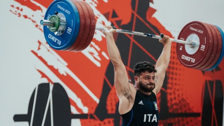 Nino Pizzolato è ancora campione d'Europa nel sollevamento pesi. E arriva anche il record del mondo