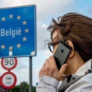 Roaming, dal 15 giugno si potrà usare il telefonino all'estero (quasi) come da casa