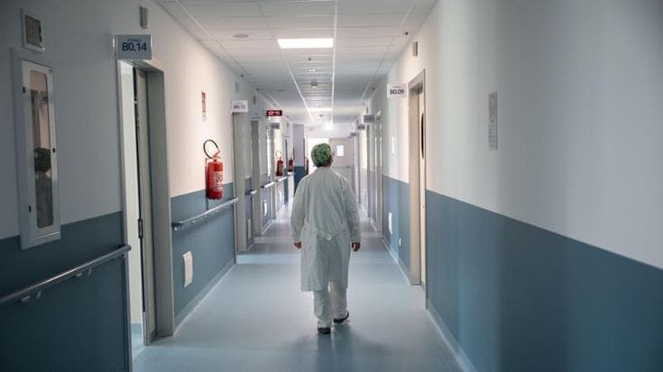 Negli ospedali reparti chiusi per ferie: tra interventi e posti letto un’estate al rallentatore