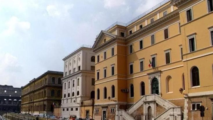 Scuola, dal Cavour al Gullace cambi di dirigenti dopo occupazioni o incendi dolosi