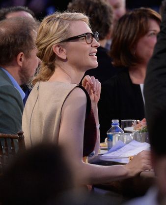 Occhiali, camicie a scacchi e niente cravatte. Sono gli Spirit Award