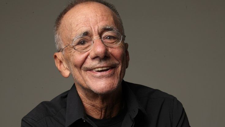 Roberto Vecchioni: "Il compito dell'artista è combattere goccia a goccia"