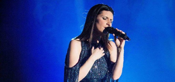 Laura Pausini: "Voglia, coraggio e unite vinciamo" 