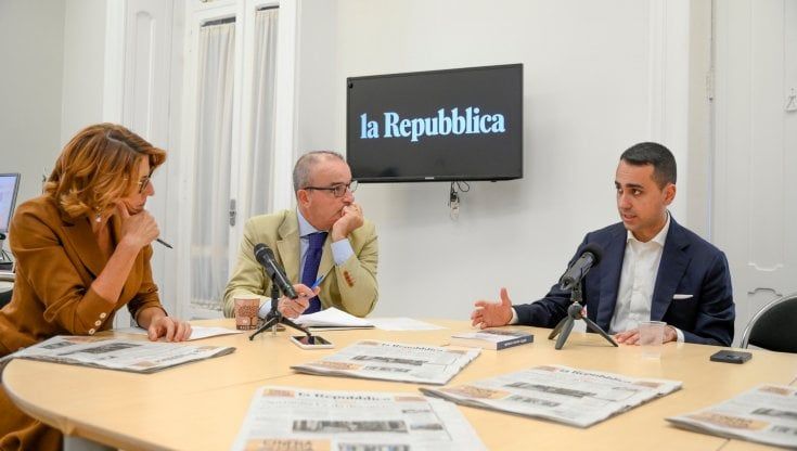 Di Maio: "Meloni destabilizza i rapporti con l'Europa"