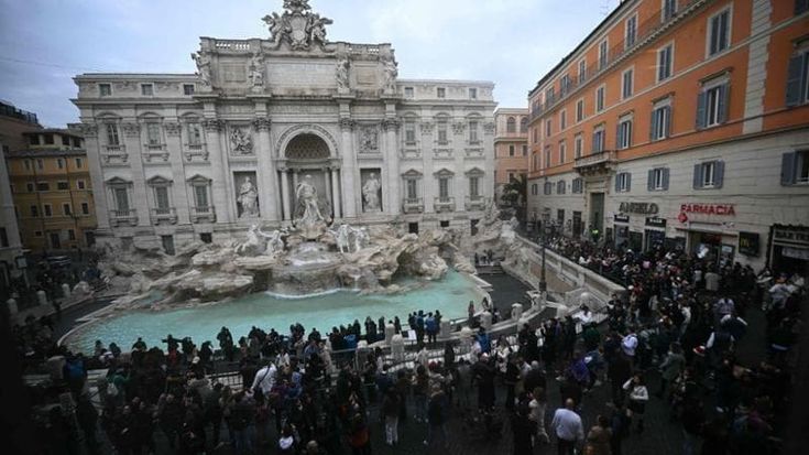 Fontana di Trevi, la tassa si fa ma non si dice