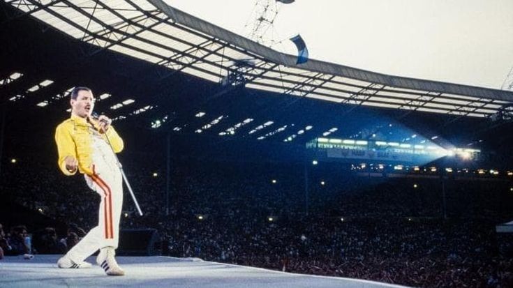 Gli 80 anni di Freddie Mercury, il divo del pop e quelle ultime parole d’amore per il suo pubblico