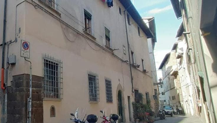 Cantina diventa alloggio per turisti arrivano i vigili: “Dovete chiudere”
