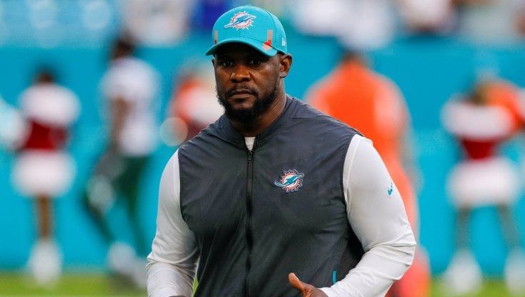 La denuncia di coach Flores: "La Nfl  è razzista ed è gestita come una piantagione di schiavi"