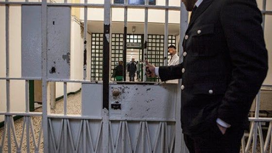 Aversa,  Sappe: "Agente aggredito da un detenuto"