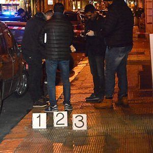 Bari, spararono contro migrante dopo una rissa tra italiani e stranieri: arrestati due 35enni