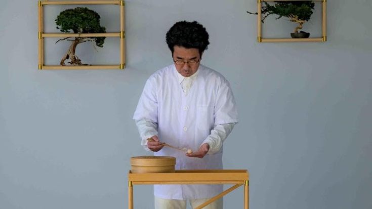 Poesia senza parole: il rituale giapponese prende forma a Milano