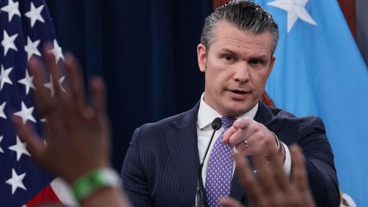Hegseth, il broker e quel tentativo di investire in società di difesa poco prima del raid in Iran