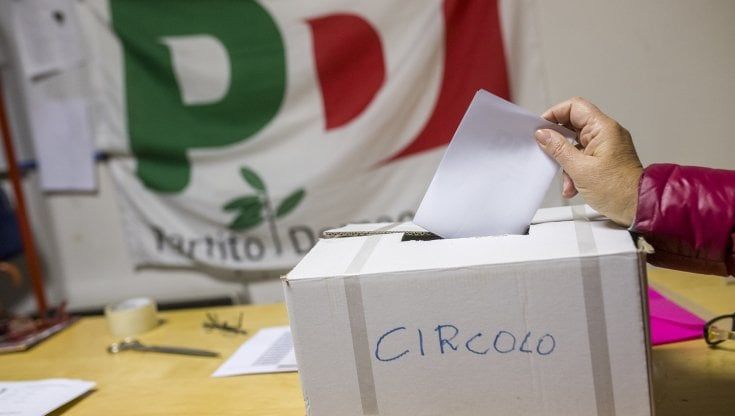 Al voto i circoli Pd, la partita è già a due. Ma tra i candidati è guerra sui numeri